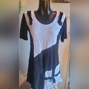 Koren Black And White Short Sleeve Mini Dress M